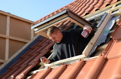 Pose de fenêtres de toit Velux à Lentilles
